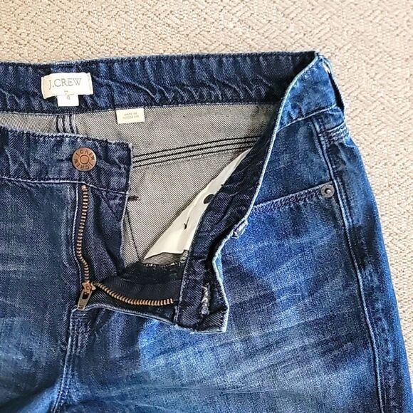 J. Crew Factory Frayed Hem Jean Shorts - Size 4 - Picture 4 of 10